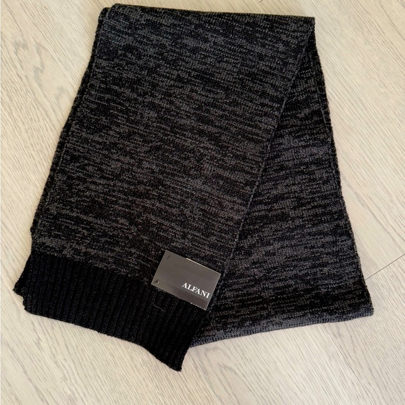 NWT Alfani Scarf - Charcoal - Picture 1 of 1